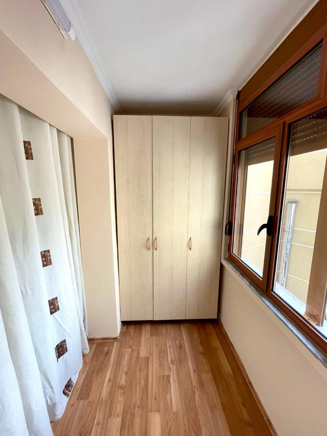 Skanderbeg Square Apartment 02 Тирана Экстерьер фото