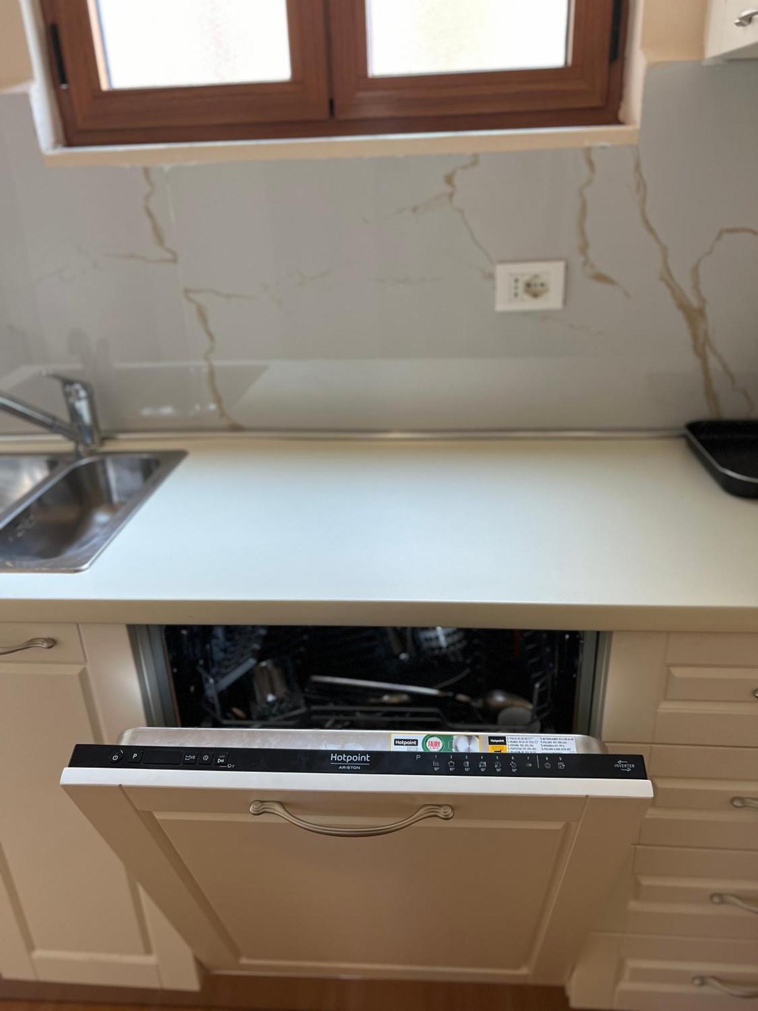 Skanderbeg Square Apartment 02 Тирана Экстерьер фото