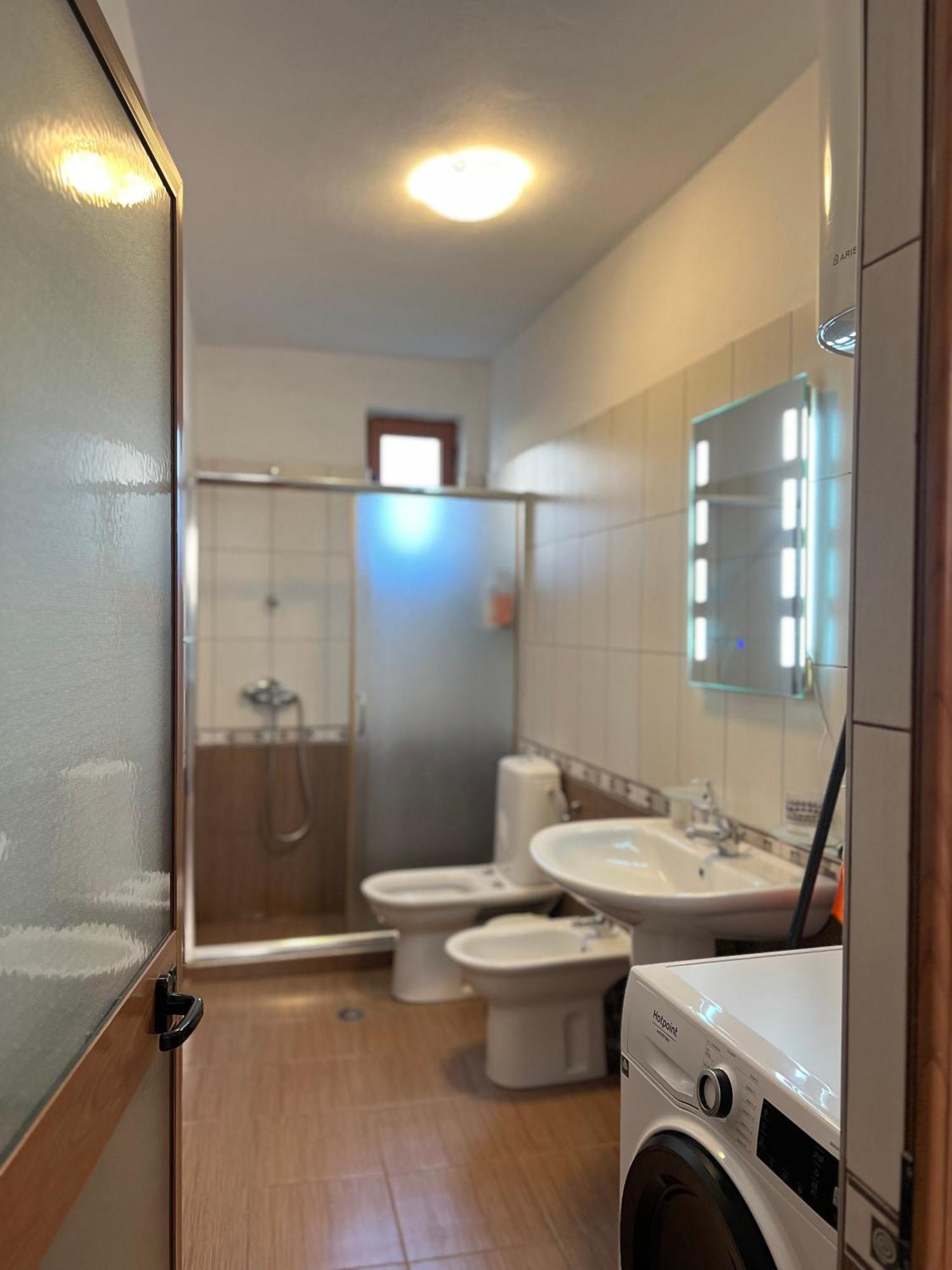Skanderbeg Square Apartment 02 Тирана Экстерьер фото